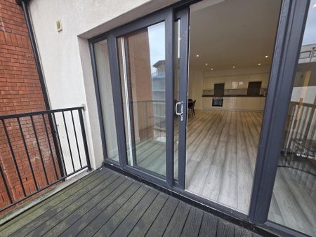 2 bedroom flat to rent - Photo 4