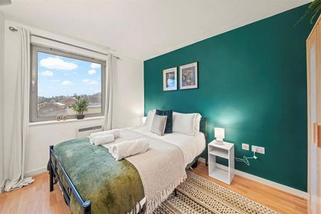 2 bedroom flat to rent - Photo 3
