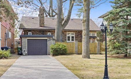 For Lease - 100 Warden Avenue, Toronto, Ontario - Photo 2