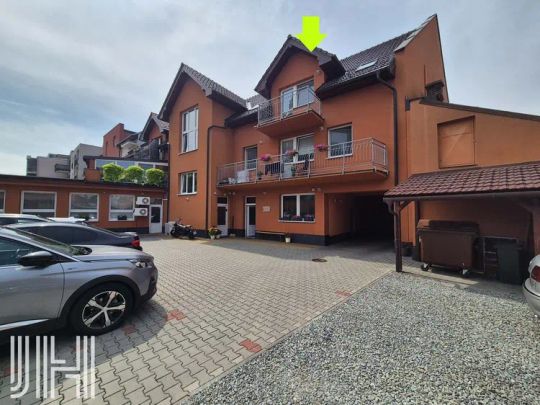 Pronájem nového bytu 2+kk s parkováním v centru města - Photo 1