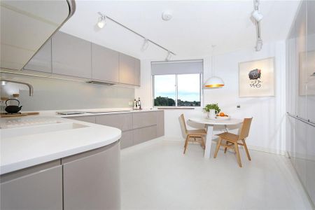 3 bedroom apartment to rent - Photo 5