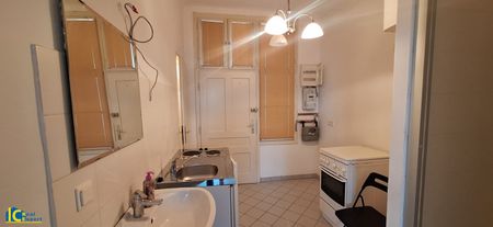 Singlewohnung in innerstädtischer Lage, für Sportliche 4.Stock ohne Lift - Photo 2