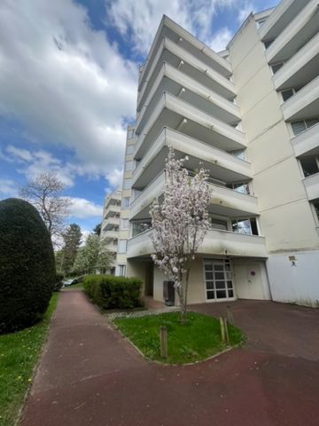 À louer : Appartement de 3 pièces à Saint-Germain-en-Laye ! - Photo 3