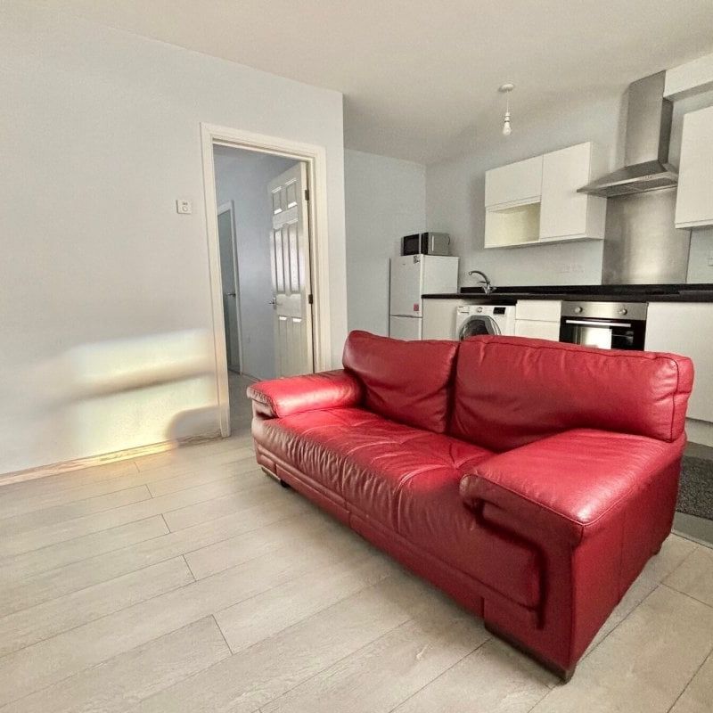 Bellevue Road, SOUTHAMPTON - Photo 1