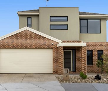 5 Manta Court, Werribee, Vic 3030 - Photo 2