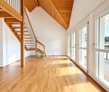 Moderne 4.5-Zimmer Dach-Maisonette-Wohnung in idyllischer Lage - Foto 2