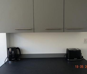 4 bedroom private hall to rent - Photo 2