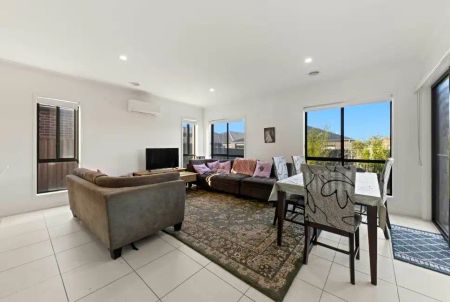 “Well-Sized, Well-Located & Well-Suited to Family Living” - Photo 3