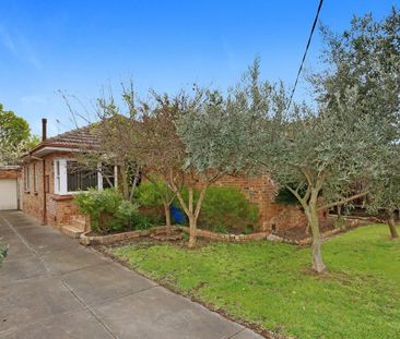 Charming 3-Bedroom Home with Natural Light & Floorboards in Reservoir - Photo 1