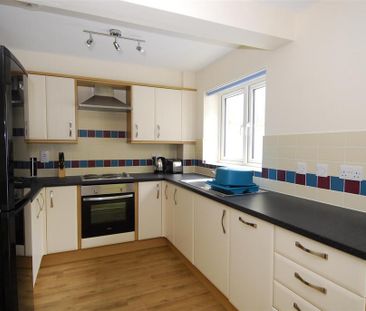 4 bedroom house to rent - Photo 4