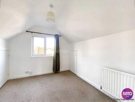 1 bedroom property to rent in Westcliff On Sea - Photo 2