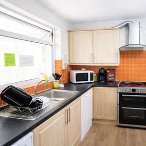 1 bedroom house of multiple occupation to rent - Photo 2