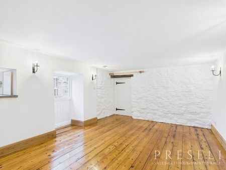 2 bedroom semi-detached house to rent - Photo 3