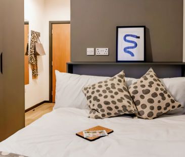 Bronze En Suite 6 Share - Photo 6