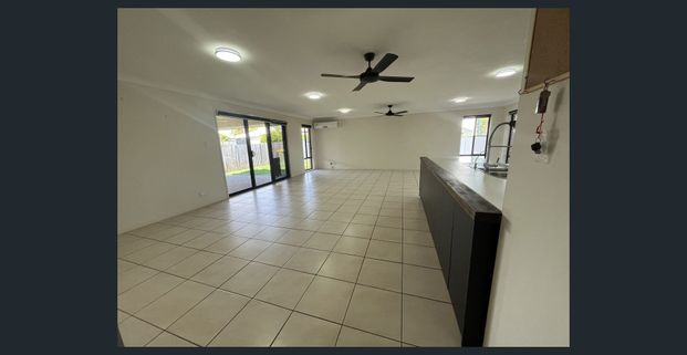 Family Living in Morayfield - Photo 1