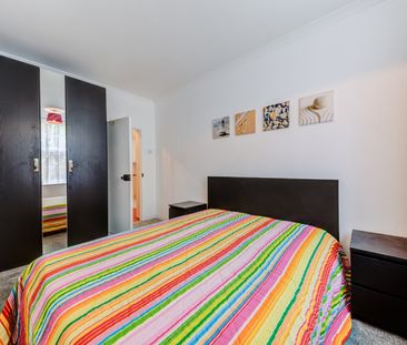 1 Bed Flat, Matilda House, E1W - Photo 3
