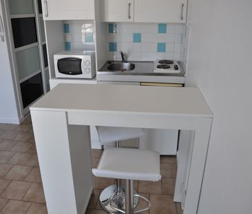 Appartement - 1 pièce - BEAUMONT - Photo 2