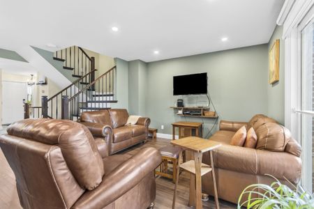 3-1 PlacedArmes Pl, Kingston, ON K7K 6S3 - Photo 2