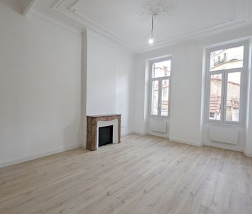 Location Appartement 4 pièces 73m² MARSEILLE 5ème - Photo 1