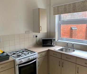 2 Bed Terraced House, Villiers Street, CV2 - Photo 6