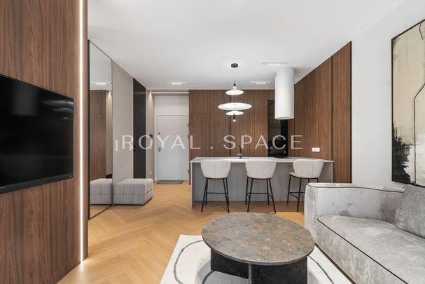 Stylowe mieszkanie z garderobą na Woli - Photo 1