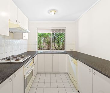 A Spacious Ground-Floor Sanctuary in the Vibrant Heart of Burwood - Photo 2