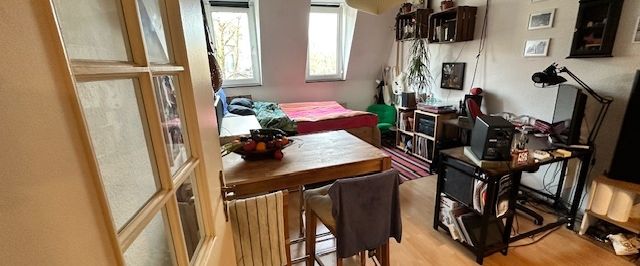 Objektdetails: Köln - Nippes - Wohnung Gemütliches Dachgeschossapartment in zentraler Lage / Nähe Leipziger Platz - Photo 1