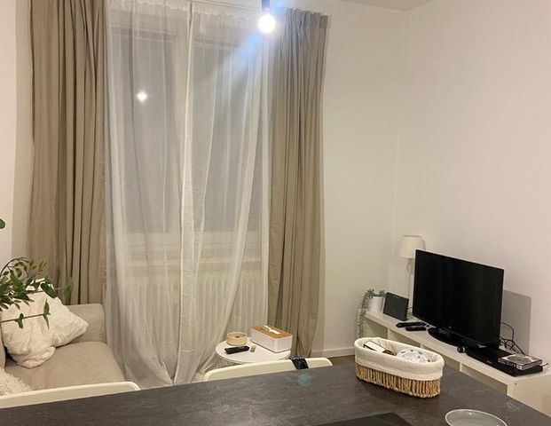 Schöne möblierte 2 Zimmerwohnung in Findorf - Foto 1