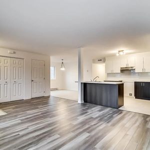 17 Rue De Liverpool (Plateau) Appartement 2 Chambres - Secteur Plateau - Photo 3