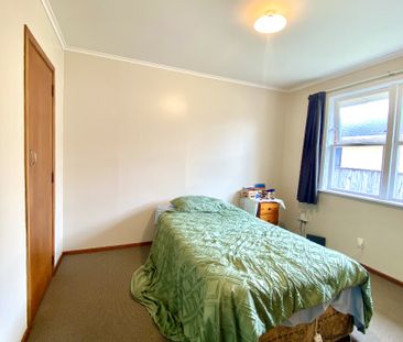 Great 2 bedroom unit - Photo 4