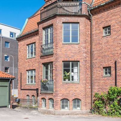 Hel våning i anrik fastighet i centrala Borås - Photo 1