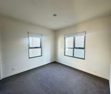 Modern 2-Bedroom Apartment in the Heart of Mentone - Photo 6