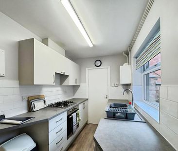 4 bedroom townhouse to rent - Photo 1