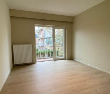 Appartement te huur in Oostende voor € 850 met 2 slaapkamers - Photo 2