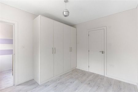 4 bedroom detached house to rent - Photo 5