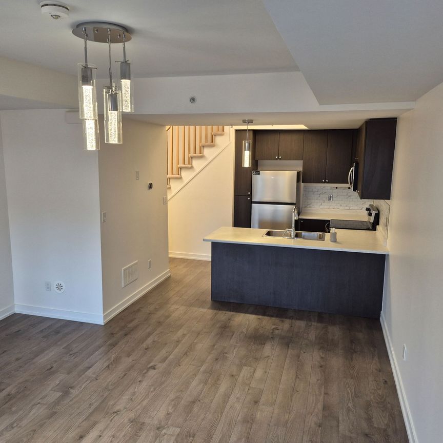 For Lease - 1555 Kingston Road Unit# 304, Pickering, Ontario - Photo 1