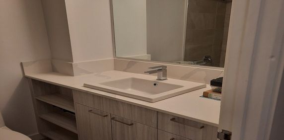 Laurentian Towers - Photo 2