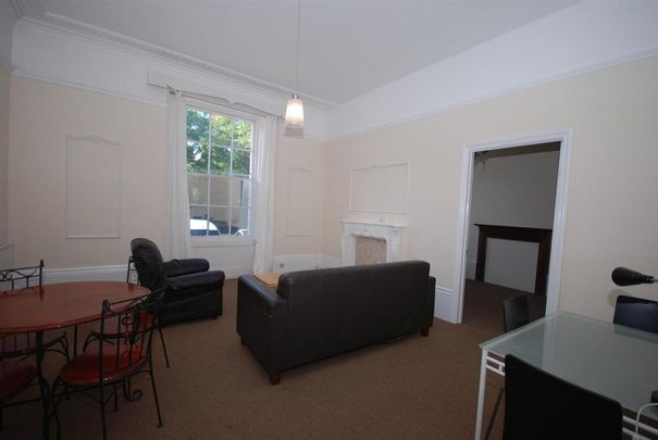 3 bedroom flat to rent - Photo 1