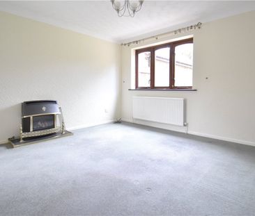 Well presented 3 bedroom house to rent in Waterbeach offering excellent access to Science Parks, A14 & M11. GCH. Garage & driveway parking. Unfurnished. - Photo 2