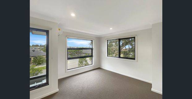 🏡 Brand New 2-Bedroom Townhouse in Mernda - Photo 1