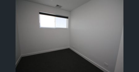 MODERN 2 BR OPEN PLAN APARTMENT WITH AMAZING VIEWS AND HUGE BALCONY - Photo 5