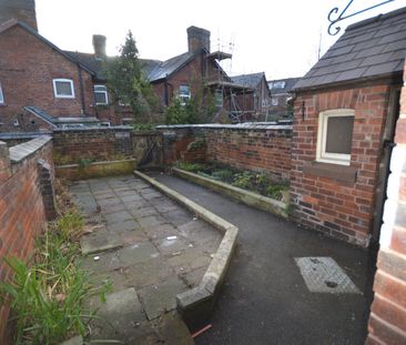 2 bedroom terraced house to rent - Photo 6