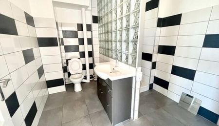 Appartement 4 pièces 63m2 REIMS 600 euros - Photo 2