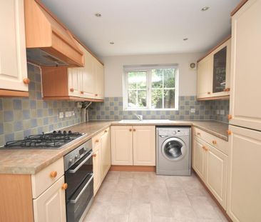 3 bedroom semi-detached house to rent - Photo 4