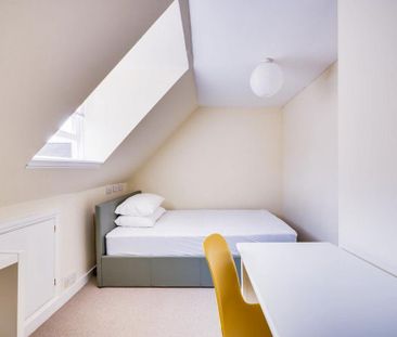 5 bedroom flat to rent - Photo 1
