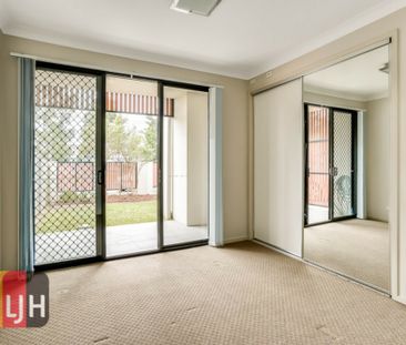 2 BEDROOM UNIT IN PARKSIDE LOCATION WITH COURTYARD ! - Photo 2