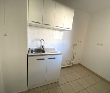 Location Appartement 2 pièces 55m² - Photo 3