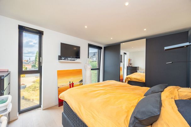 RECENT APPARTEMENT MET ZUID TERRAS EN GARAGE - foto 1