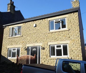 3 bedroom detached house to rent - Photo 4