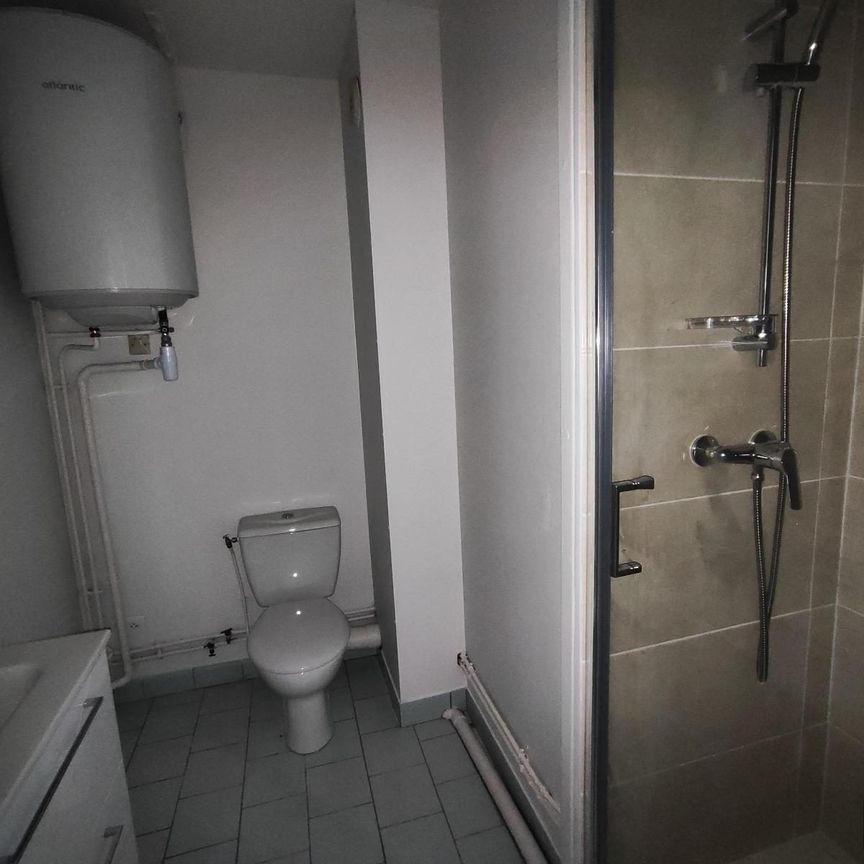 Location Appartement 1 pièce 20m² POITIERS 86000 - Photo 1
